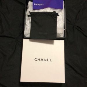 Chanel box
